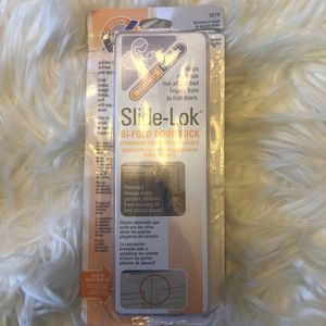 Mommy's Helper Slide-Lok  Bi-Fold Door Lock